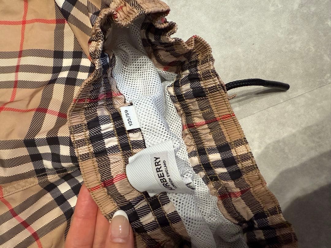 BURBERRY ベージュチェック柄水着