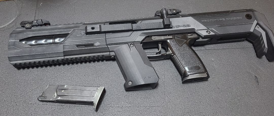 東京マルイ ソーコム ガスガン ソーコムカービン 予備マガジン付き