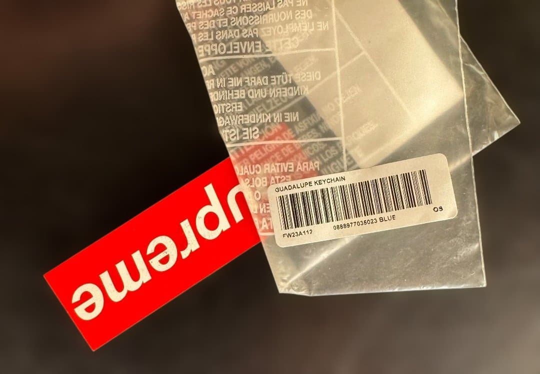 あ*う様 Supreme guadalupe leather keychain