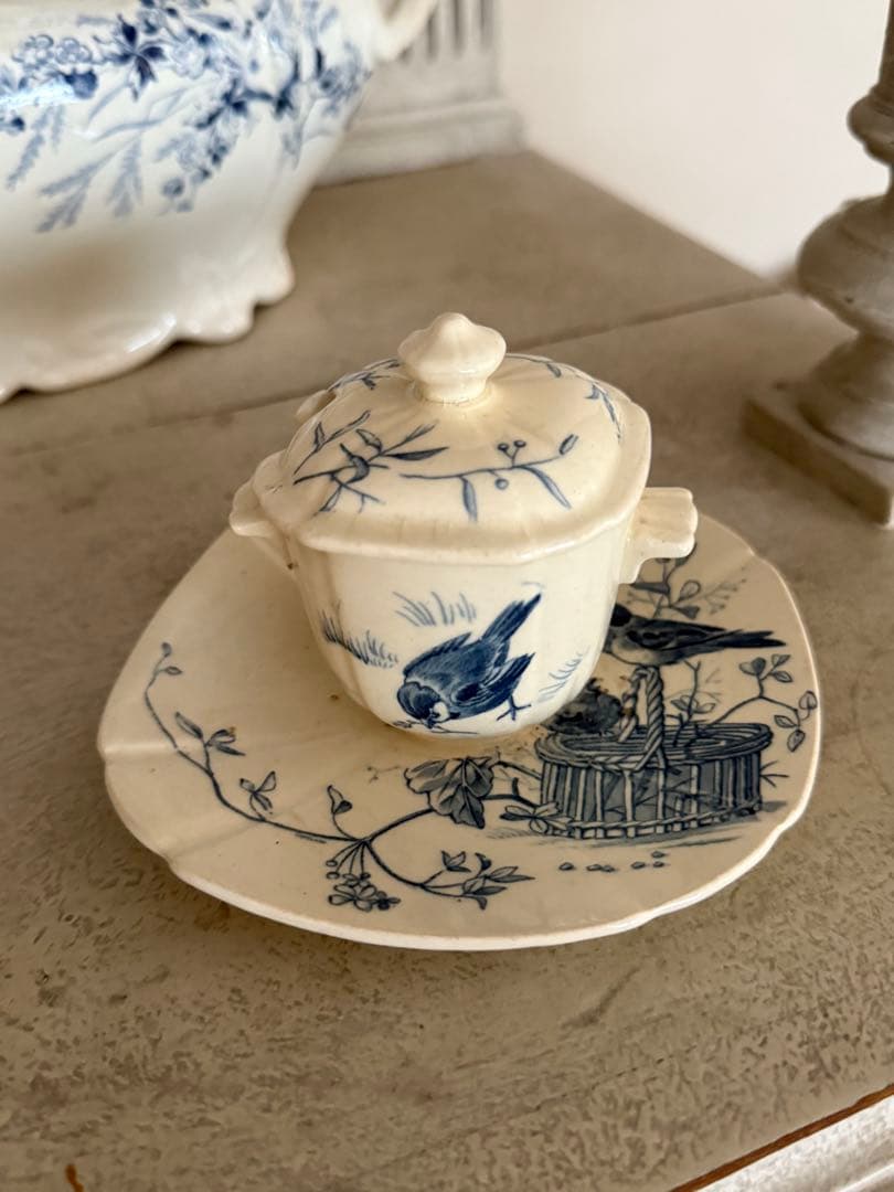 ジアンGienフランスアンティーク陶器小鳥とカゴの柄ムタディエマスタード入れ