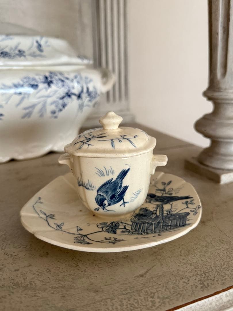 ジアンGienフランスアンティーク陶器小鳥とカゴの柄ムタディエマスタード入れ