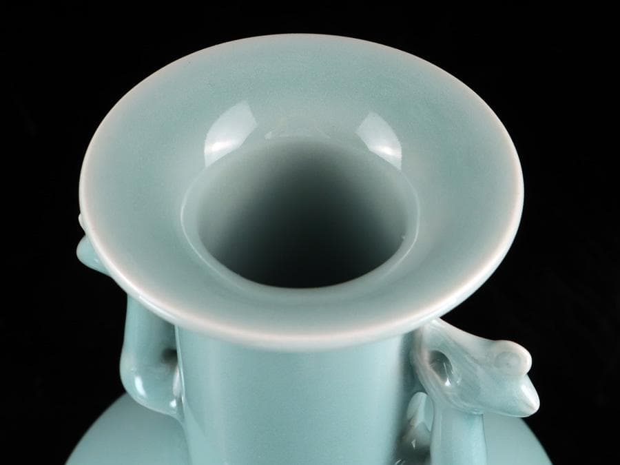 Y2463 時代物 中国 青磁 染付 青花獣双耳瓶 大花瓶 高さ26㎝