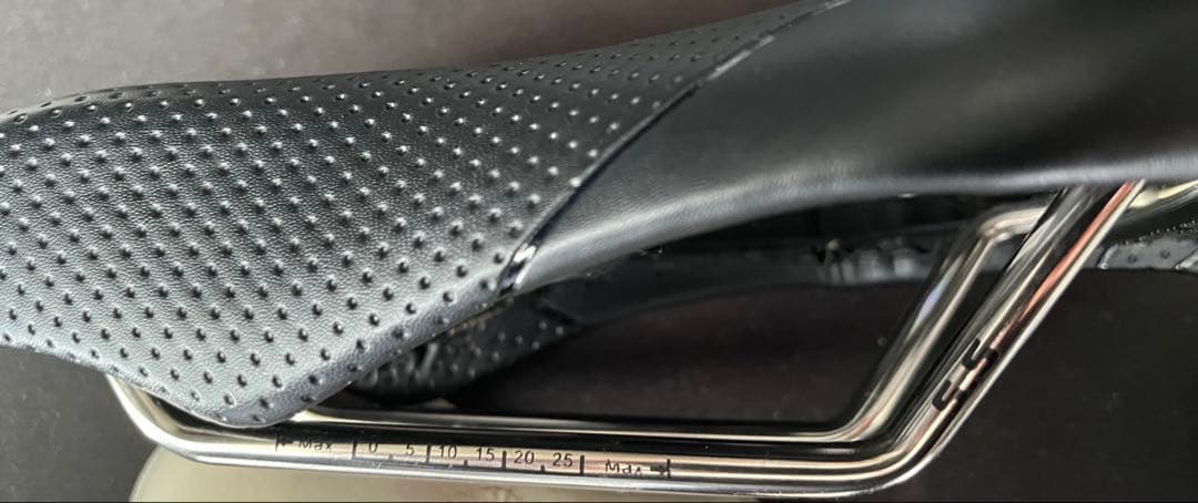 ISM サドル PS1.0 ブラック