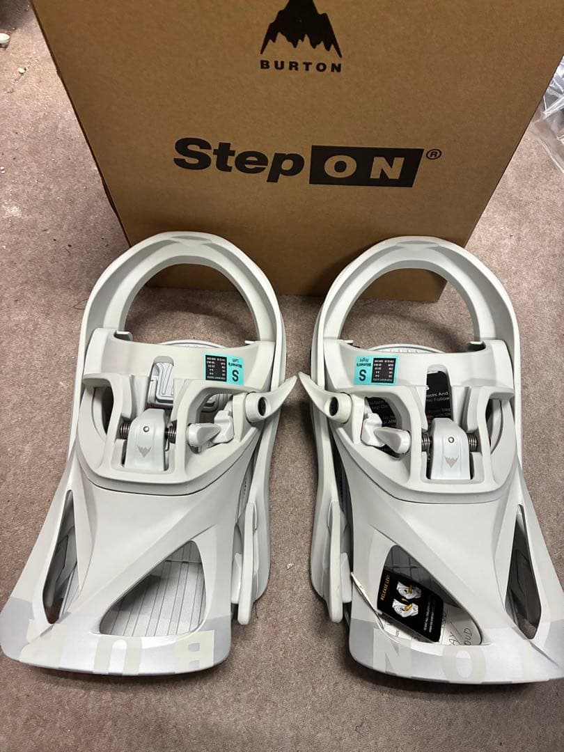 スノーボード Burton Step On Gray Cloud