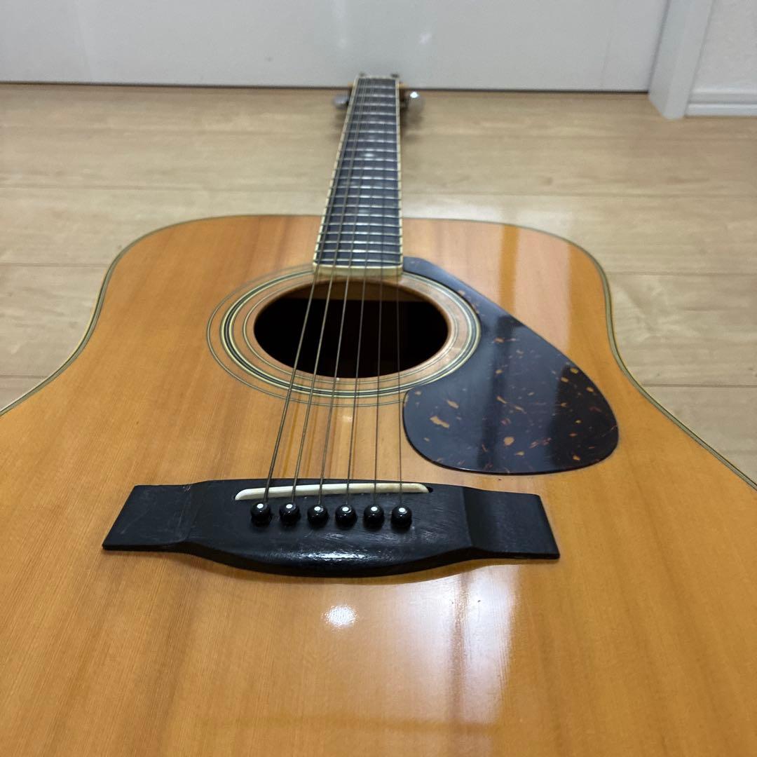 弦高低い調整済み　YAMAHA オレンジラベルfg-401 素晴らしい音です