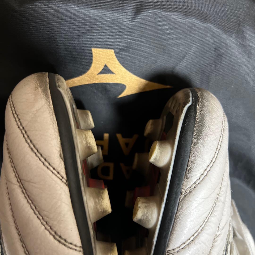 ミズノ　モレリア2 27㎝