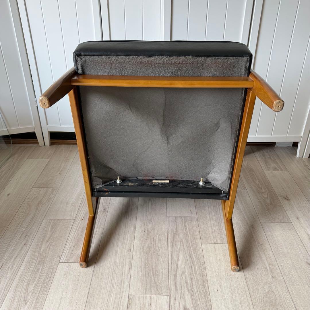 ①カリモク Kチェア 1Pソファ WS1180BW レトロ 1人掛けソファ