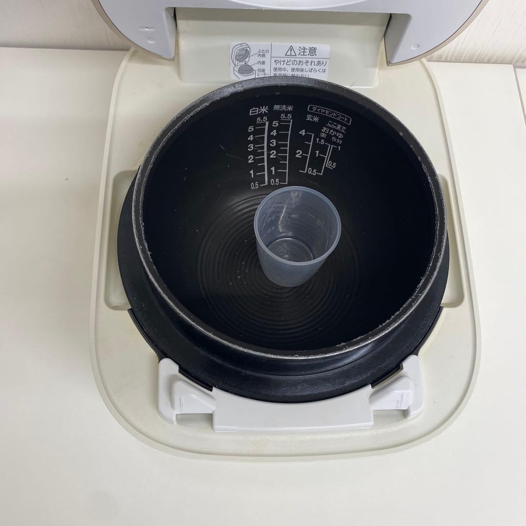 TOSHIBA 真空圧力IH 炊飯器 RC-10ZWH 5.5合炊き