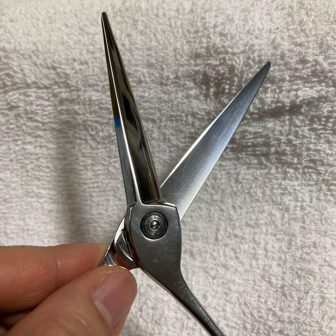 【*】様 Toginon 美容師専用　Scorpion シザー 5.5？インチ