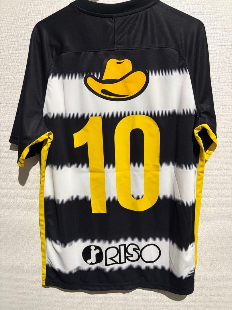 【新品未使用】鹿島アントラーズ プレマッチトップ サイン入り