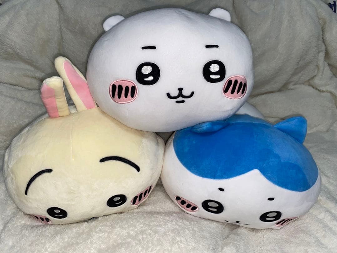 ちいかわ　だららんBIGぬいぐるみ　3種コンプ