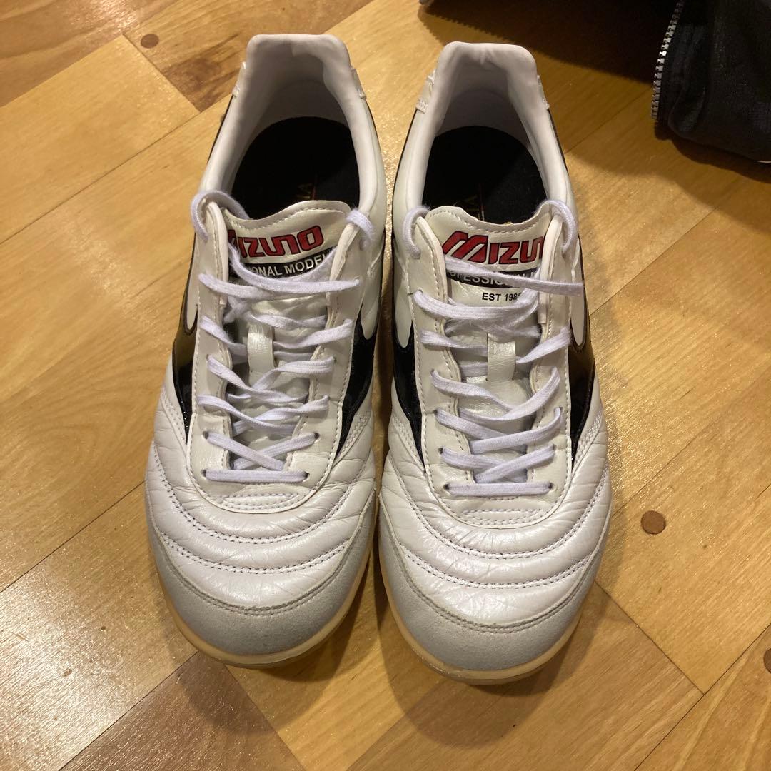 ミズノ　モレリア　フットサルシューズ　26.5