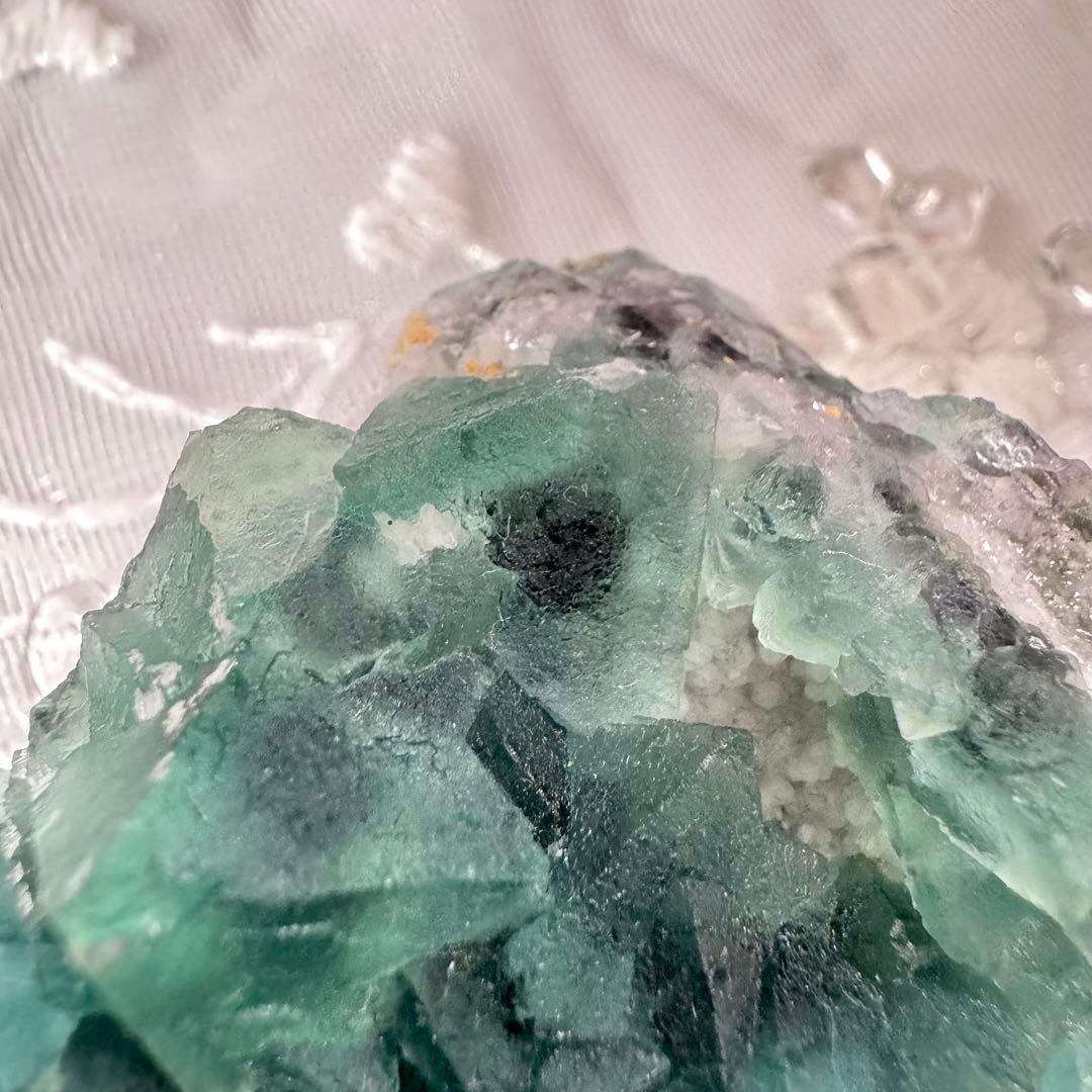 【D256】八面体 グリーンフローライト 内モンゴル 鉱物 標本