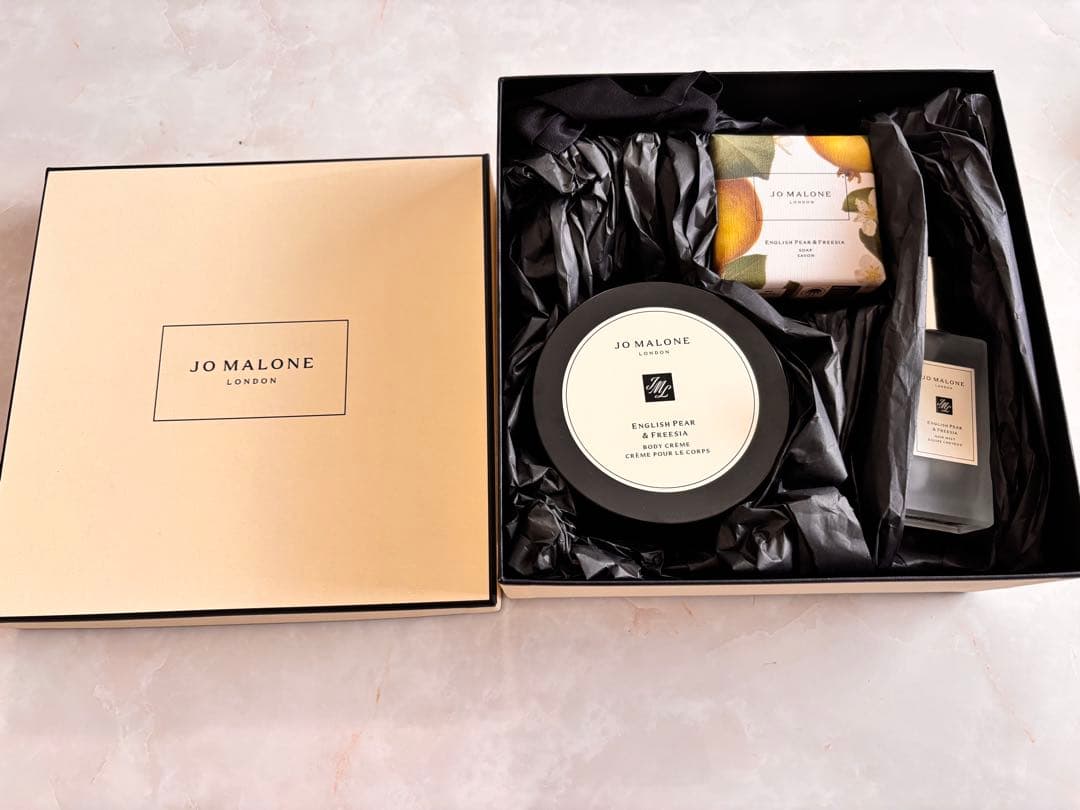 Jo Malone English Pear & Freesia ギフトセット