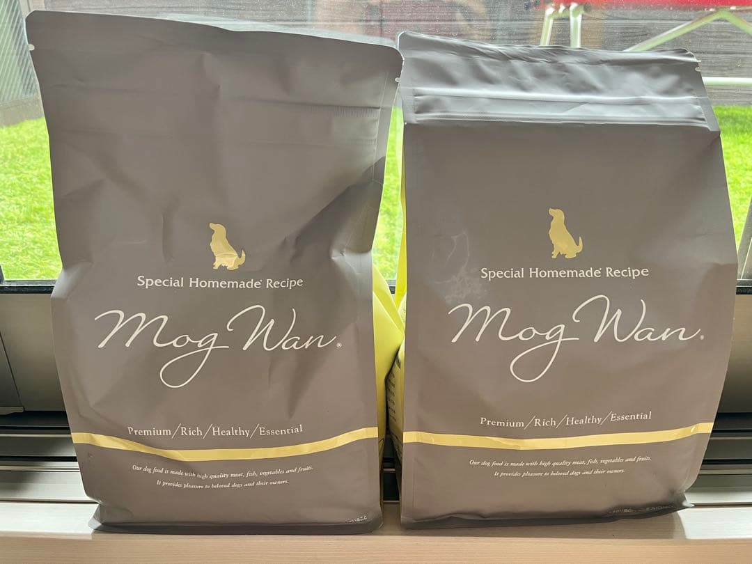 【新品送料込み】モグワンドッグフード 2袋セット賞味期限2025年10月