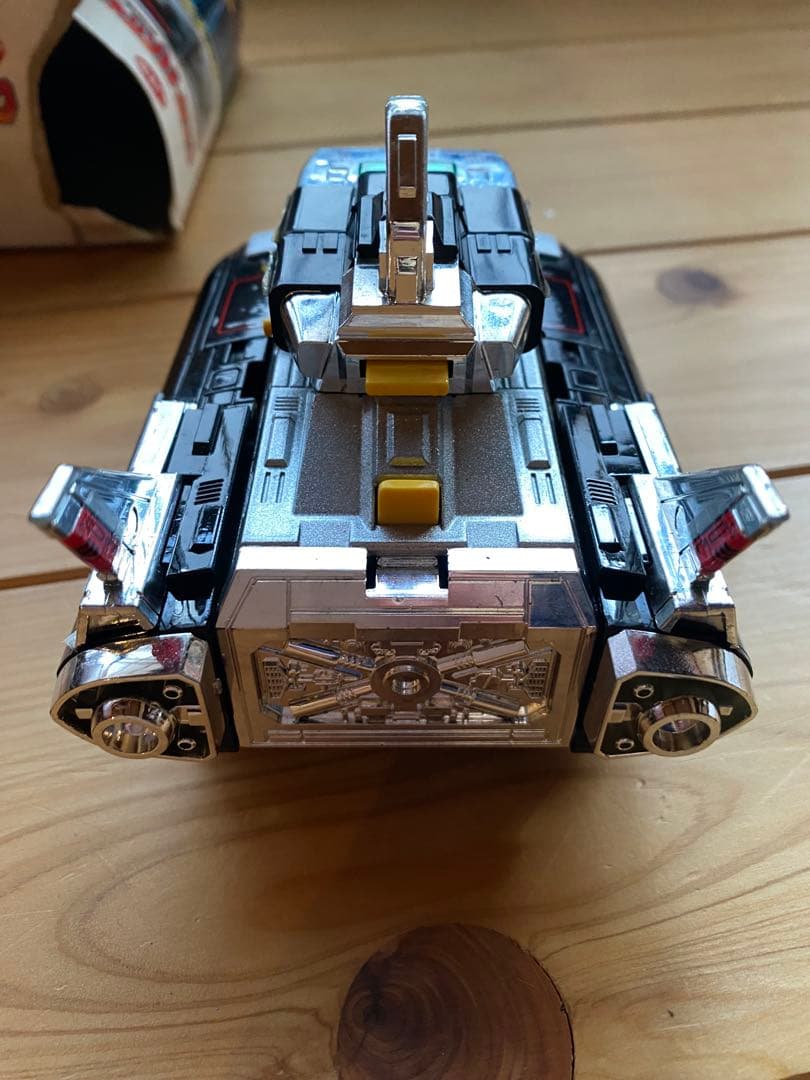 DXポピニカ 宇宙刑事 シャリバン 高次元戦闘車 シャリンガータンク【箱付き】