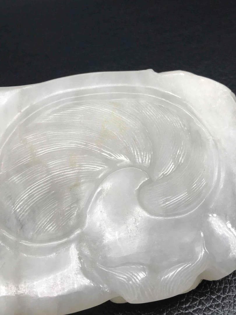 清時代　和田白玉 双神獣獅子彫水洗　白和田玉彫り　水指　水差し　文房(F-29)