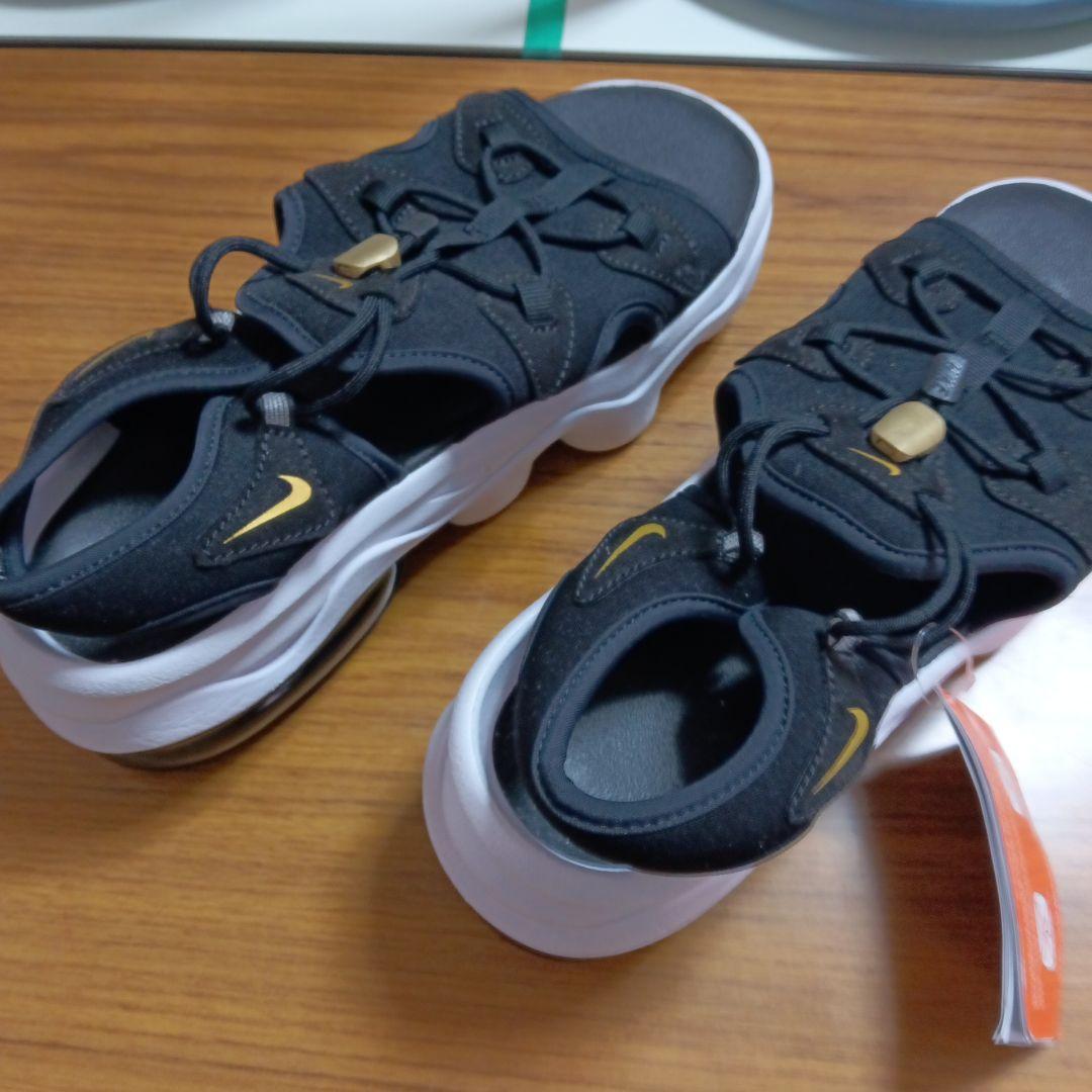 Nike エアマックスココサンダル ブラック　新品　25cm