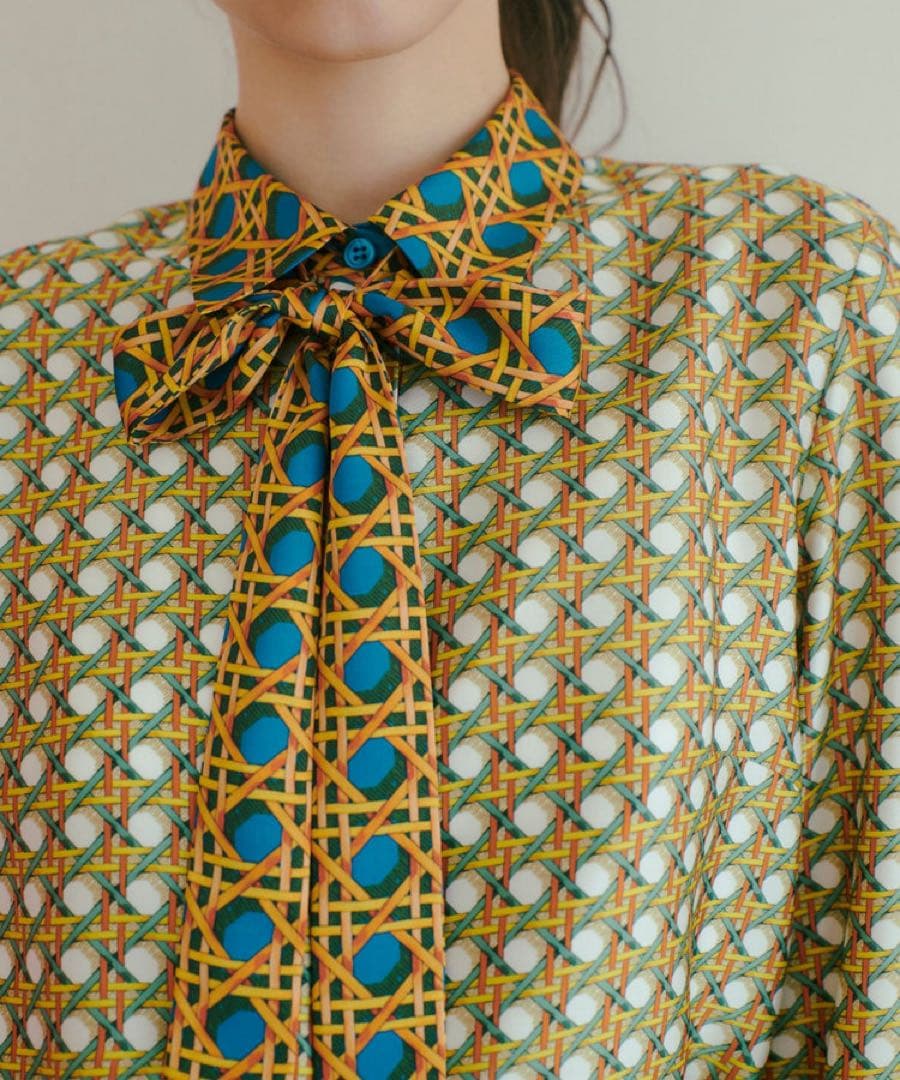 【新品未使用タグ付き】LOULOU WILLOUGHBYボウタイブラウスイエロー