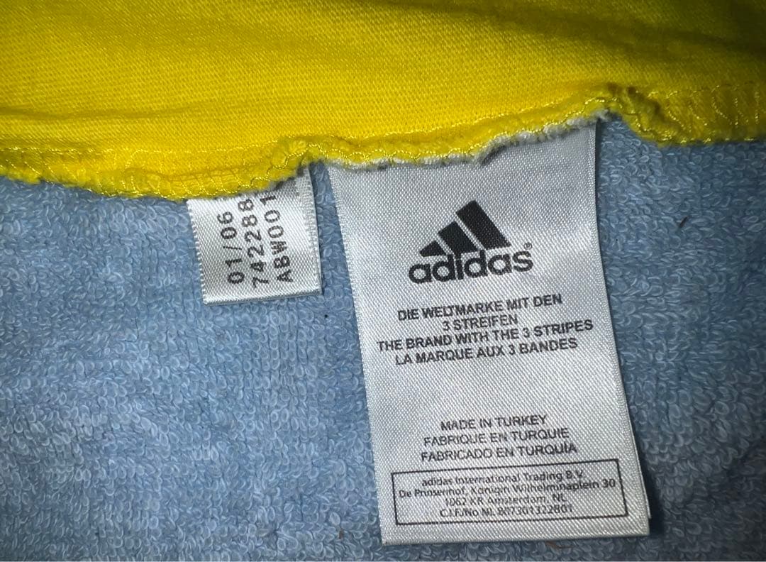 2006年 FIFAワールドカップ・ブラジル代表KAKA背番号8公式ユニフォーム