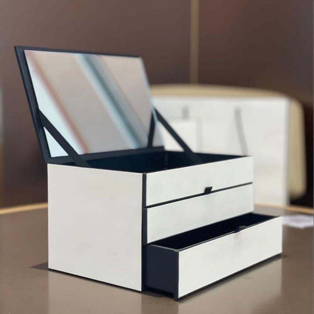 ま*♡様 シャネル　コスメボックス　引き出し　ノベルティ　CHANEL