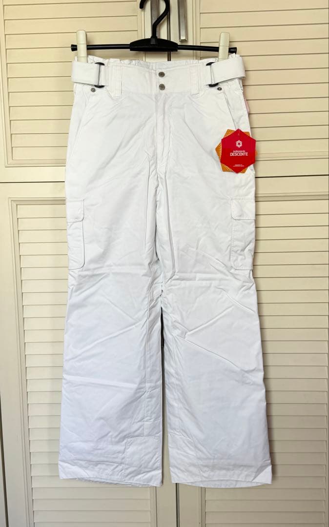 DESCENTE スキーウェア 新品　上下タグ付