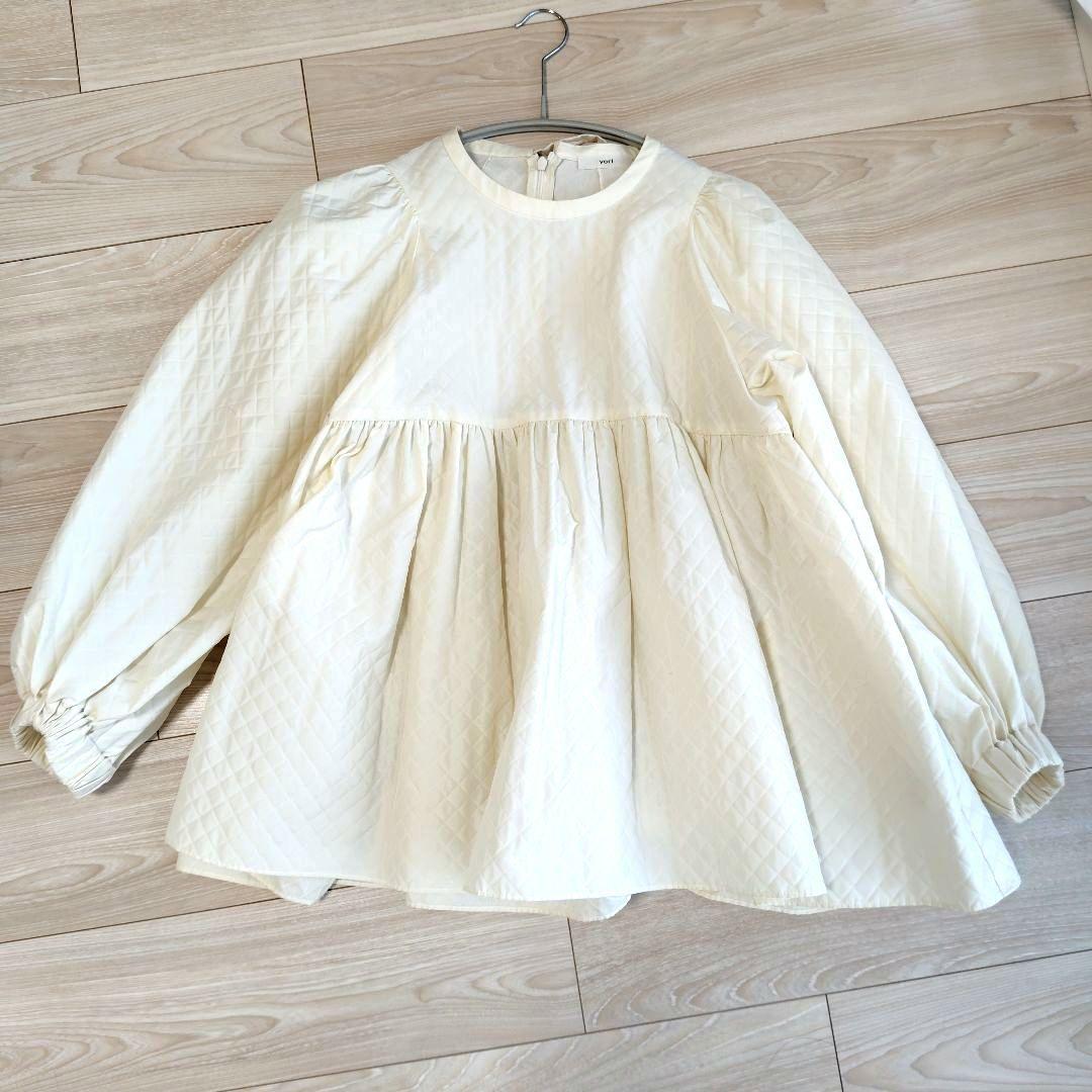 【美品】yori キルト柄パフスリーブブラウス