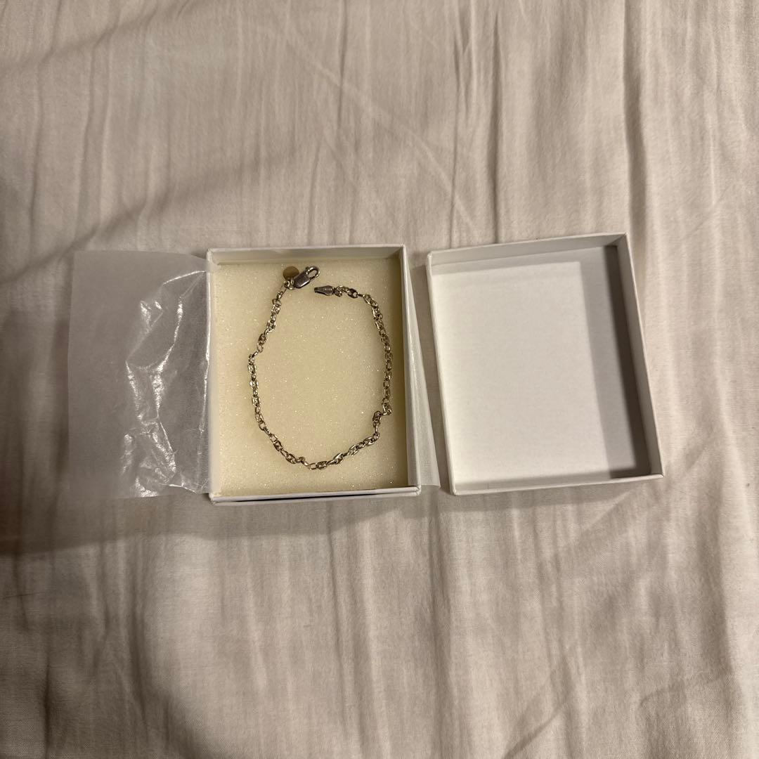 ヒアーズ　heres