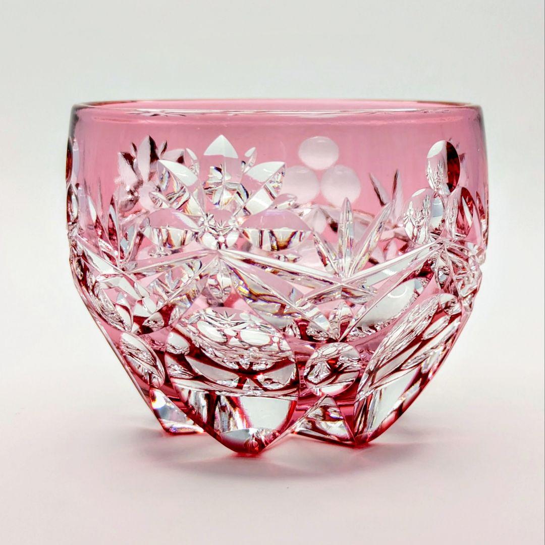 江戸切子　篠崎硝子工芸　金赤色被　ぐい呑み　銘 ″ 三ツ玉 ″【篠崎 清一 作】