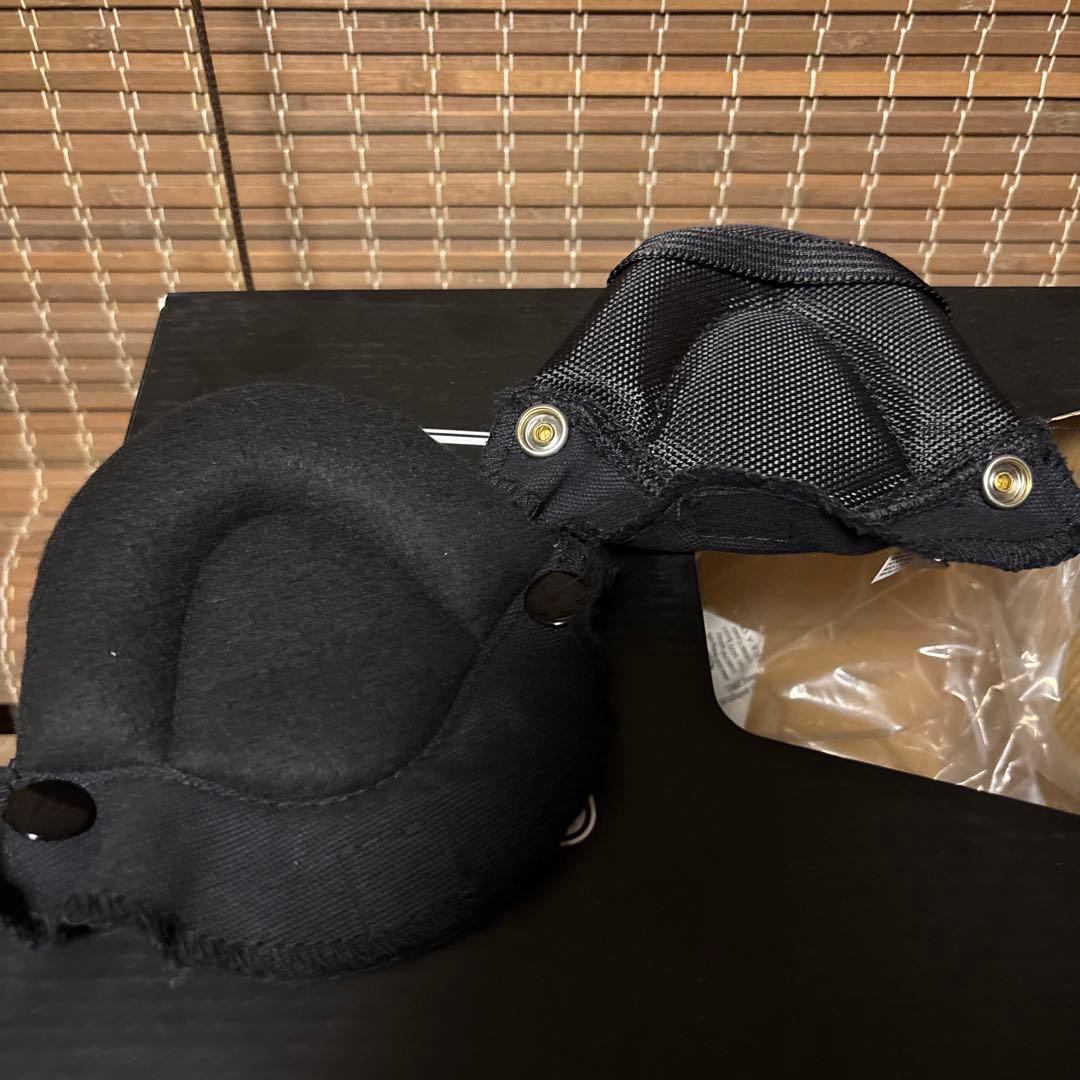 Bern バーン　ヘルメットTEAM WATTS 耳当て付き　ゴーグルクリップ