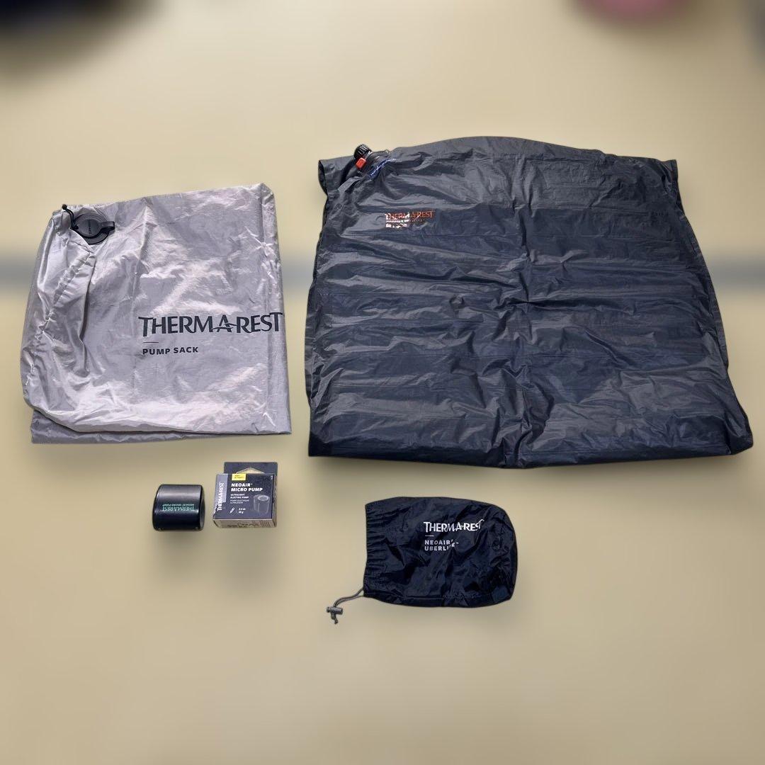 サーマレスト ネオエアーウーバーライト レギュラー　と　マイクロポンプ　セット