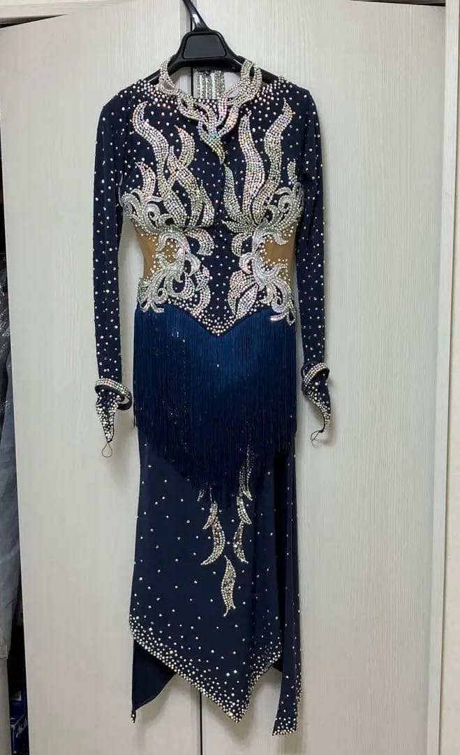 社交ダンス　ラテンのデモドレス。Mサイズ