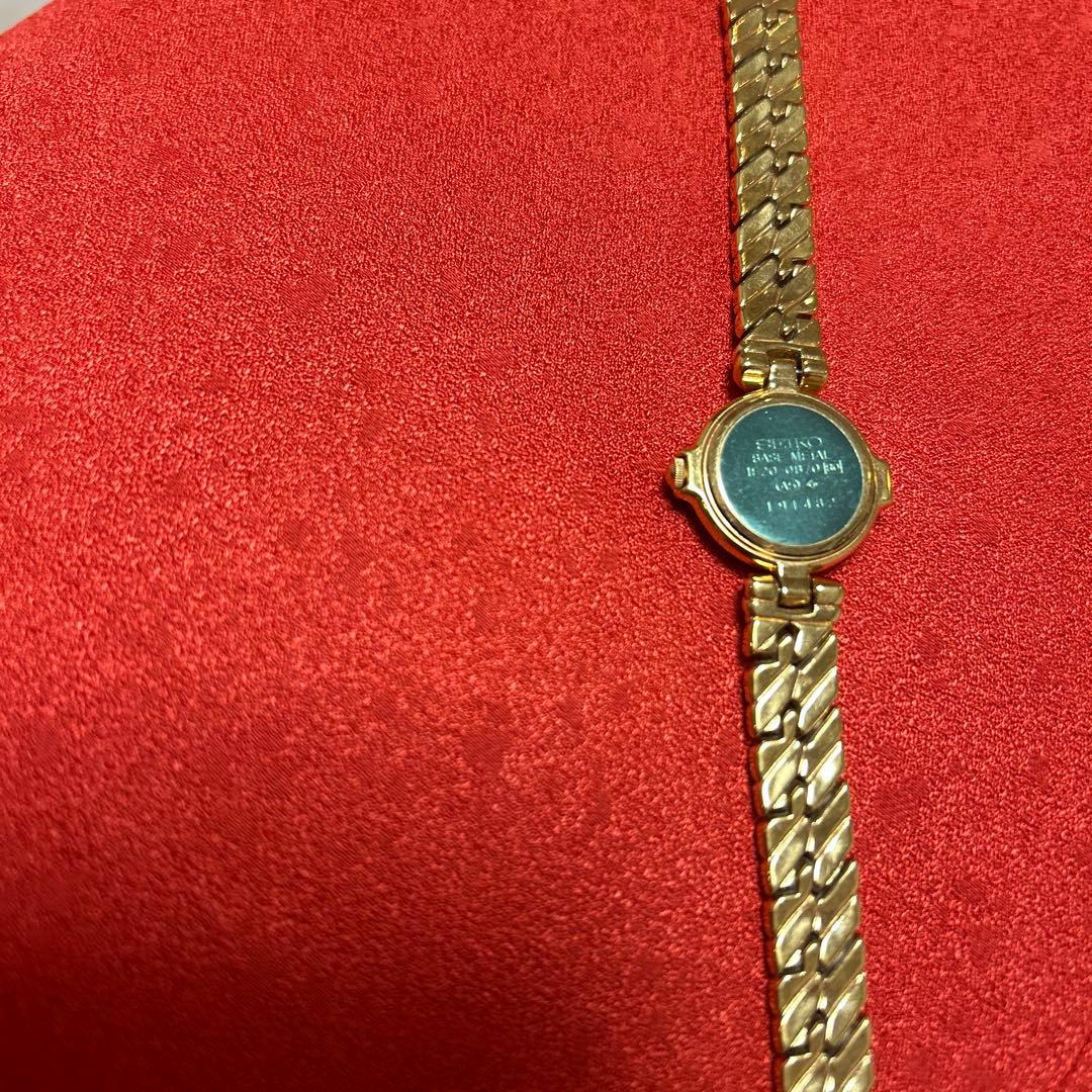 SEIKO エクセリーヌダイヤ　ルビー　ゴールド 宝石付き時計