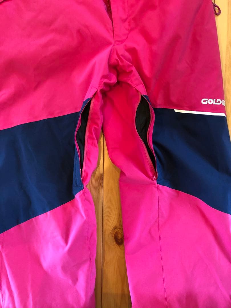 【25日で出品終了】ゴールドウィン　スキーウェア　上着(M)パンツ(L)上下