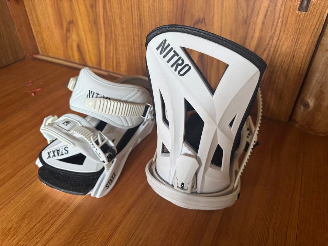 NITRO STAXX ホワイト スノーボードビンディング　M
