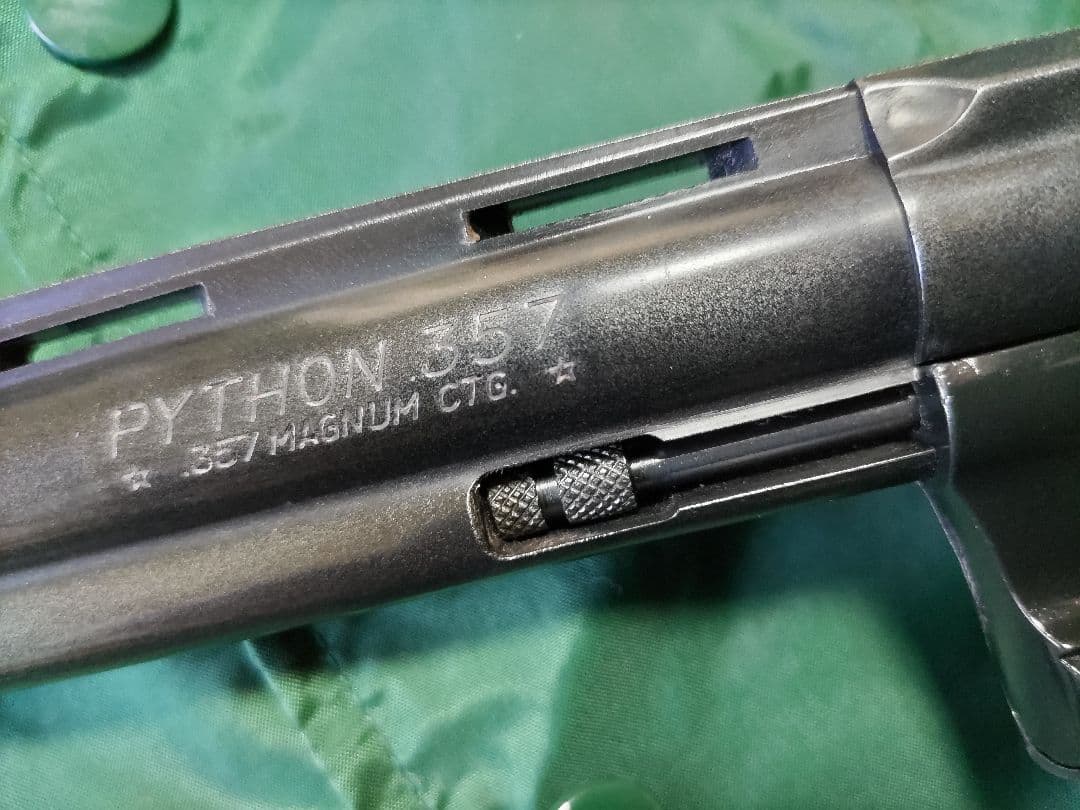 磁石対応・コクサイ コルトパイソン 6インチ HW　木グリ　モデルガン合法