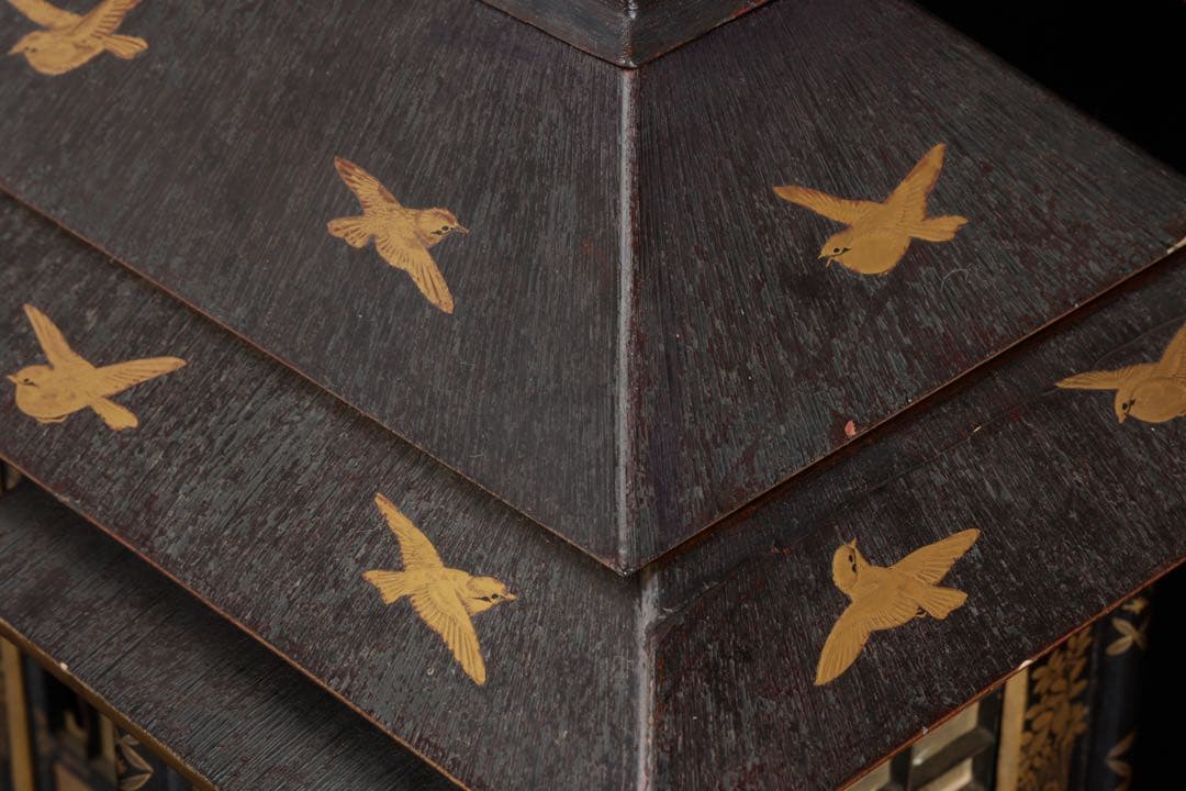 【佐藤製造】家型 御殿型 蒔絵 金蒔絵 漆塗 香箱 御香棚 香道具 茶弁当 骨董