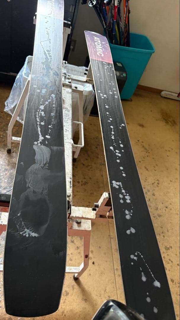 Atomic Backland 107 BCスキー板 女性用