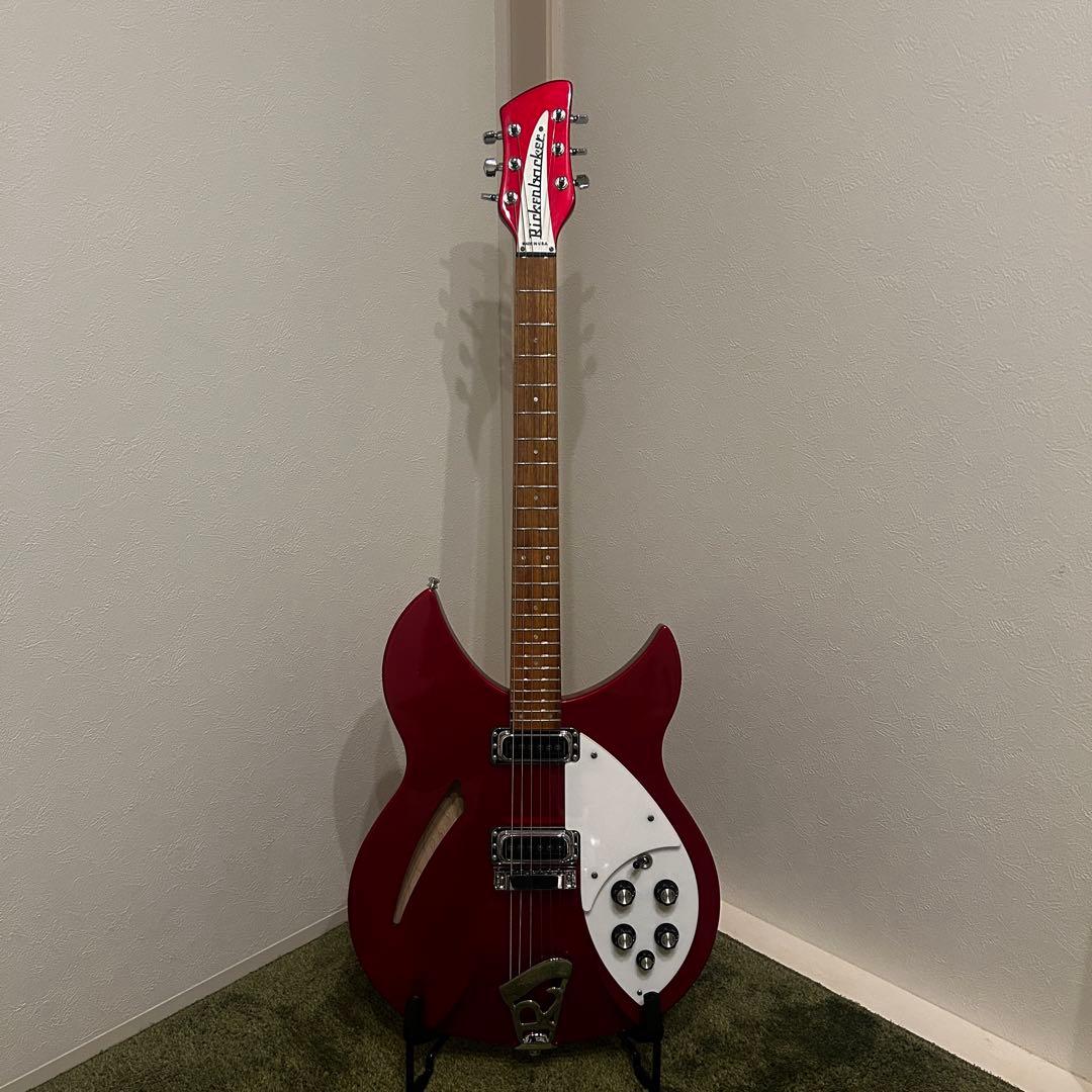 【限定品レアカラー】Rickenbacker 330 Ruby Red