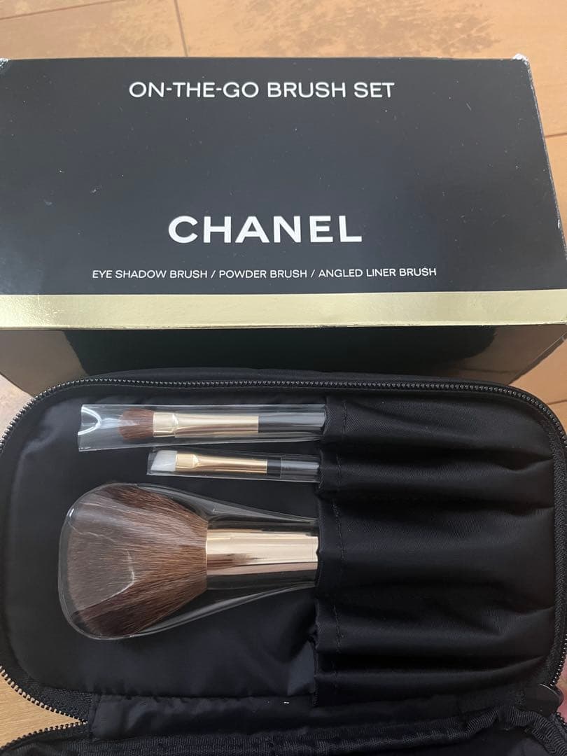 未使用　シャネル　メイクブラシセット　CHANEL BRUSH SET ③