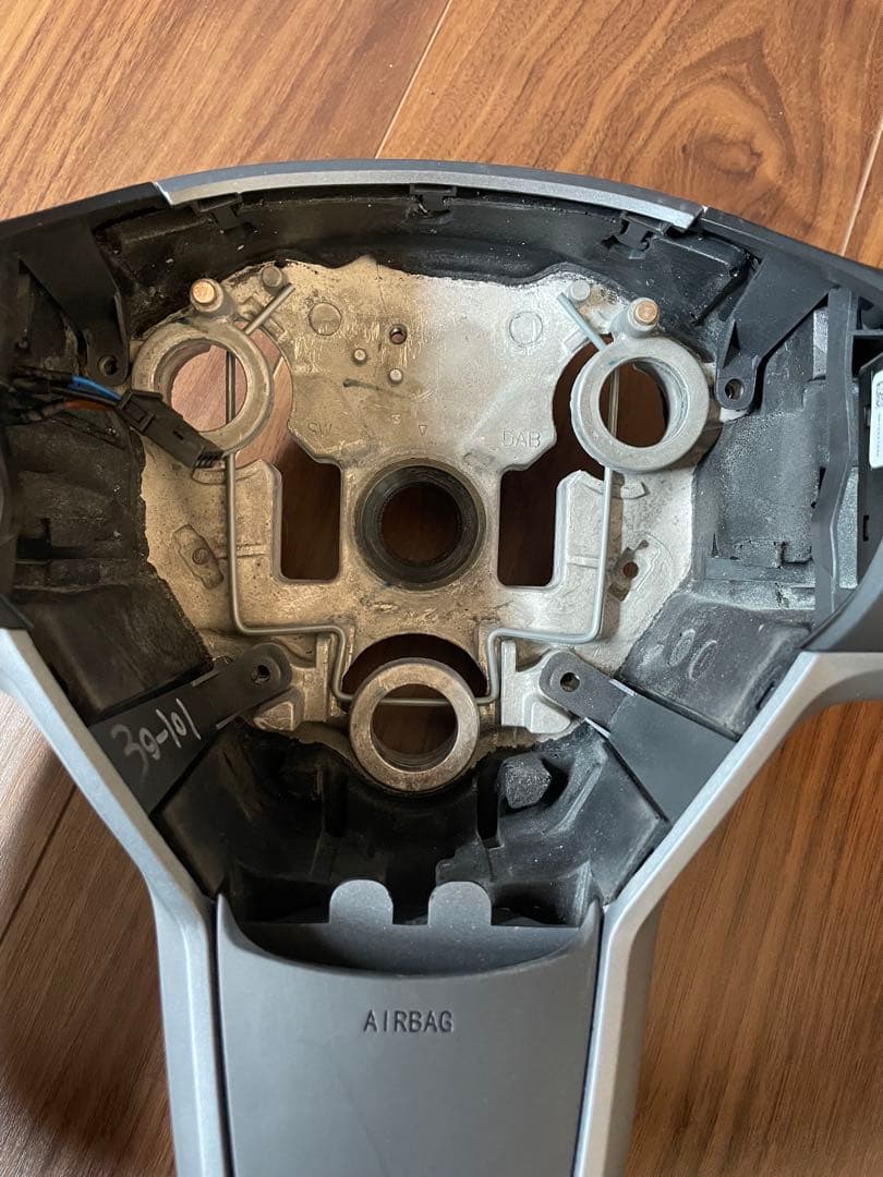 C*O様 【美品】テスラヨークハンドルAroham製（モデルY2022-23)