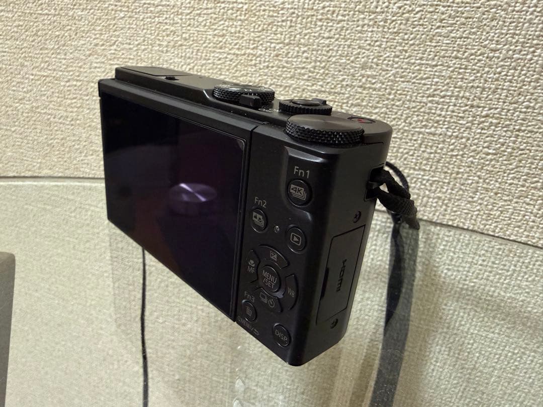 【中古】Panasonic DMC-LX9 充電ケーブル・バッテリーなし