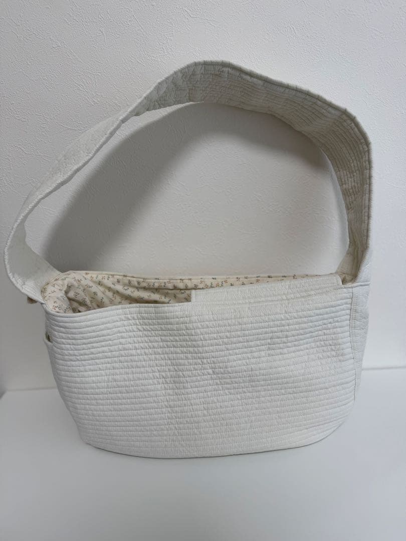 【美品】seoru スリングバッグ 韓国 キャリーバッグ　ペット　犬 猫