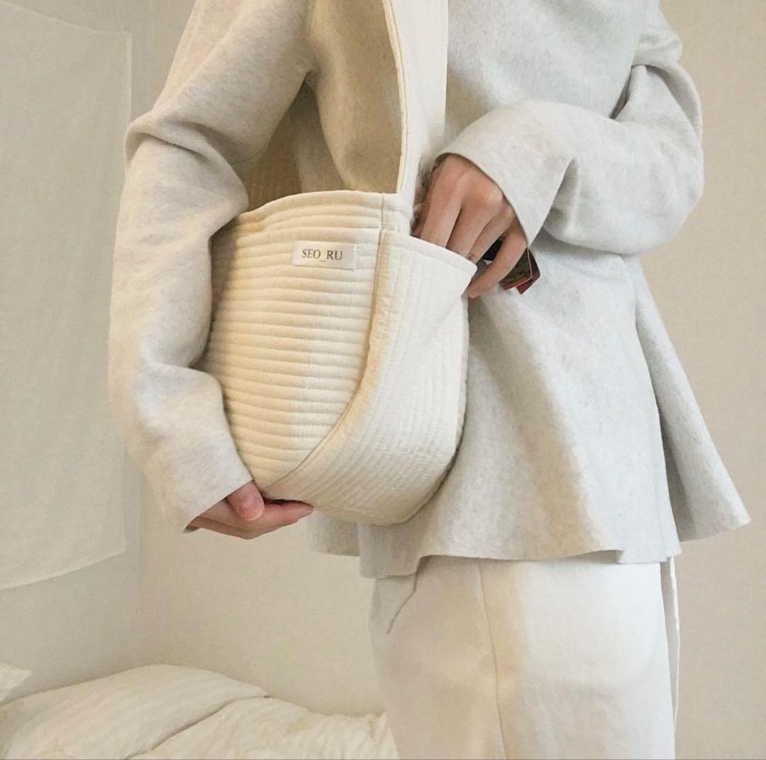 【美品】seoru スリングバッグ 韓国 キャリーバッグ　ペット　犬 猫