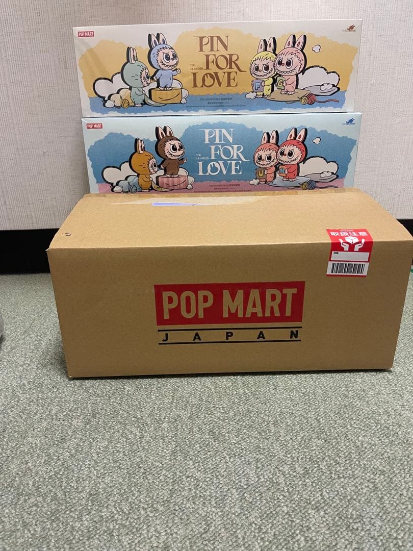 ラブブ THE MONSTER PIN FOR LOVE 1セット