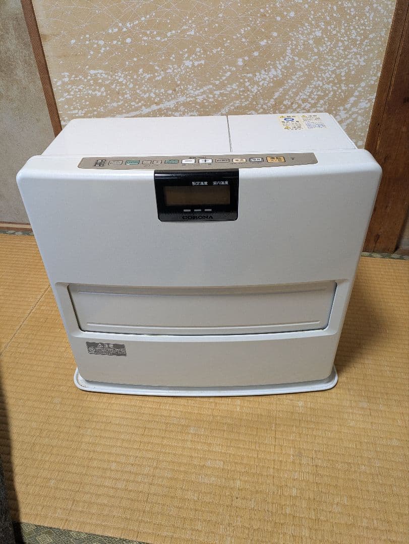 石油ファンヒーター 　コロナ