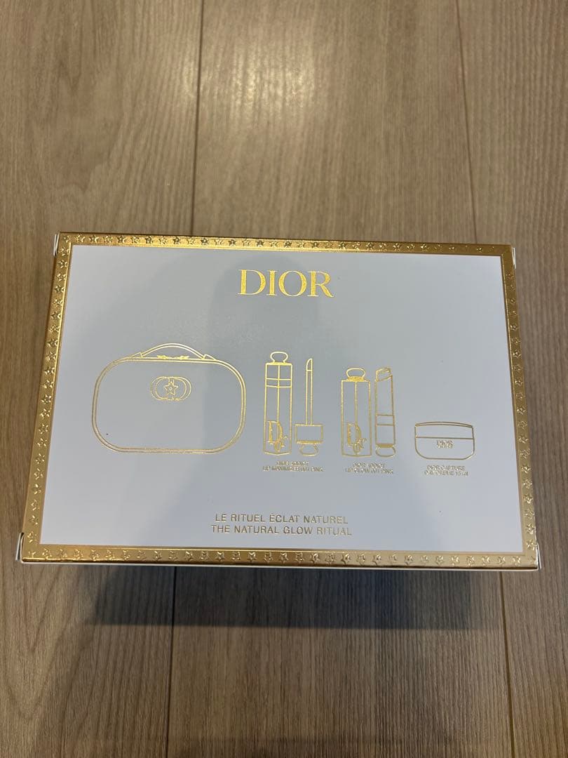 Dior クリスマスコフレ 2025 ディオール ホリデー オファー 試供品付