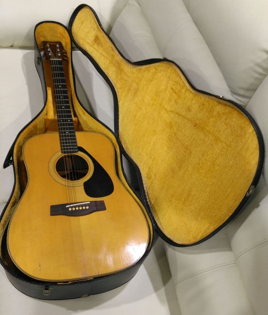ヤマハ　YAMAHA　アコースティックギター　FG-151　ギターケース付き