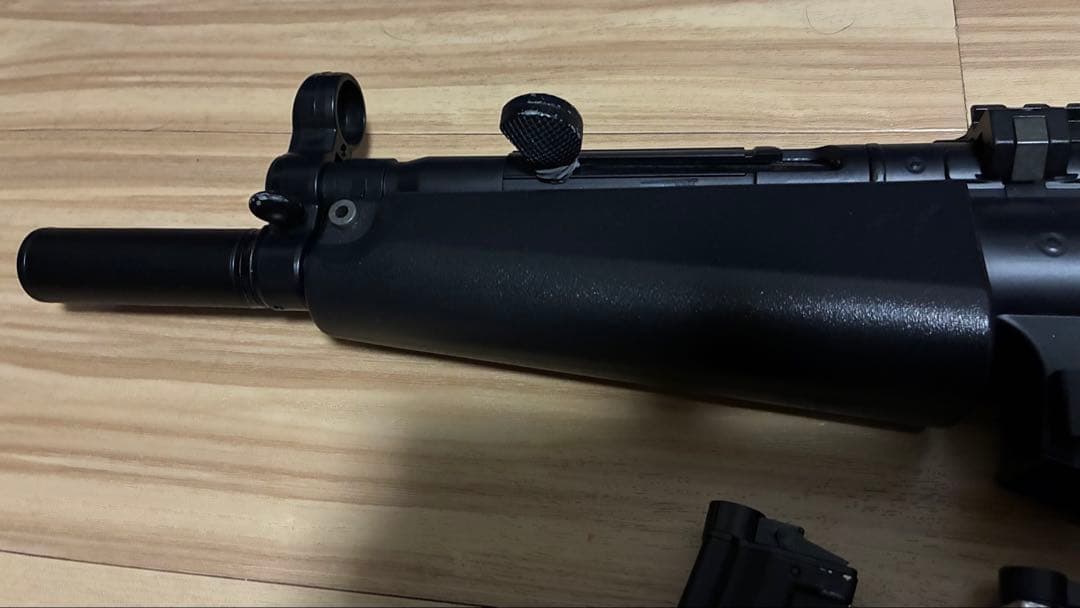 東京マルイ　スタンダード電動ガン　MP5A4 カスタム