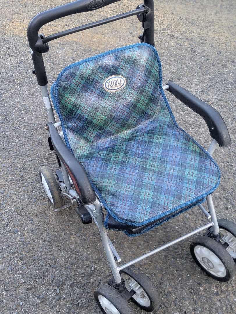NOBLE チェック柄 介助用車椅子